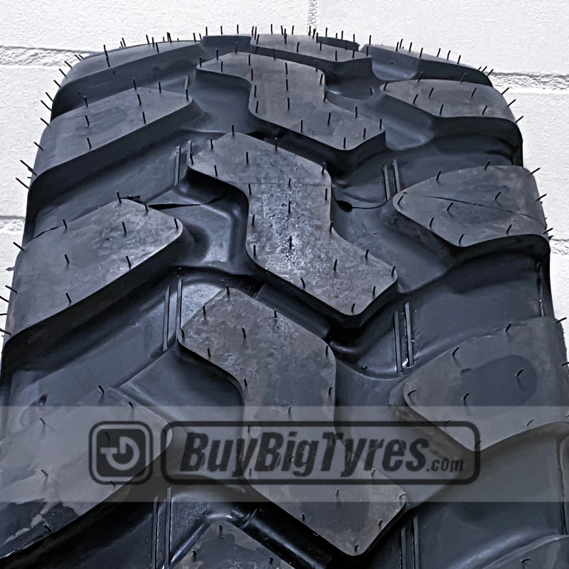 335/80R18 Camso MPT 553R