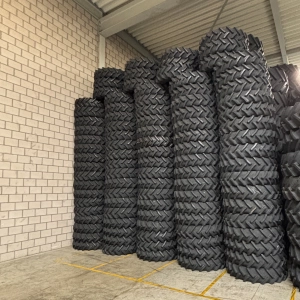280/85R28 Continental Tractor85