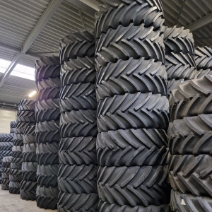 900/60R38 Continental CombineMaster 181A8/B
