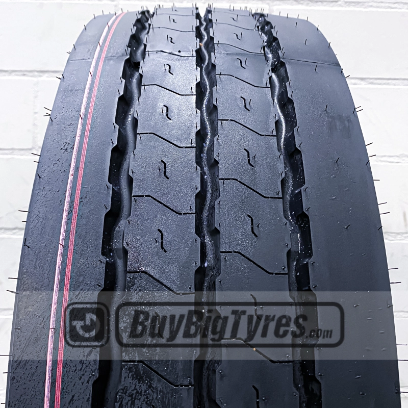 235/75R17.5 Goodyear KMAX T