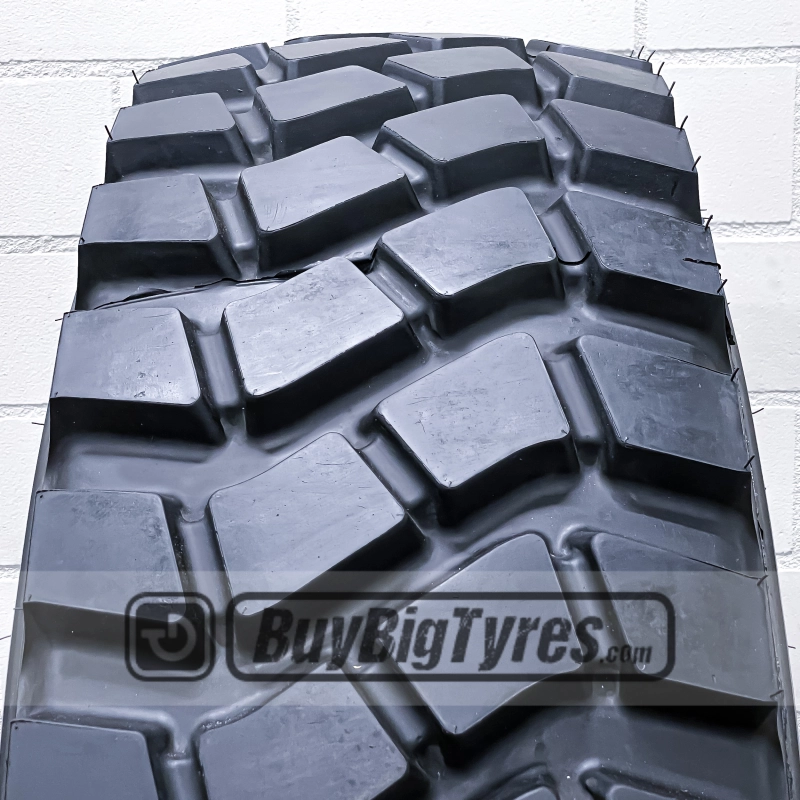 Petlas 14.00R20 RM900