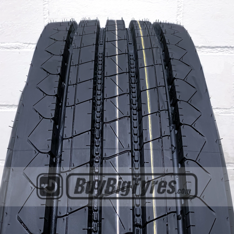 Goodyear 11R22.5 S200+