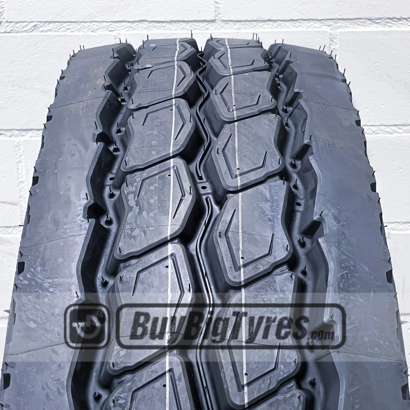 Michelin 13R22.5 X Works Z