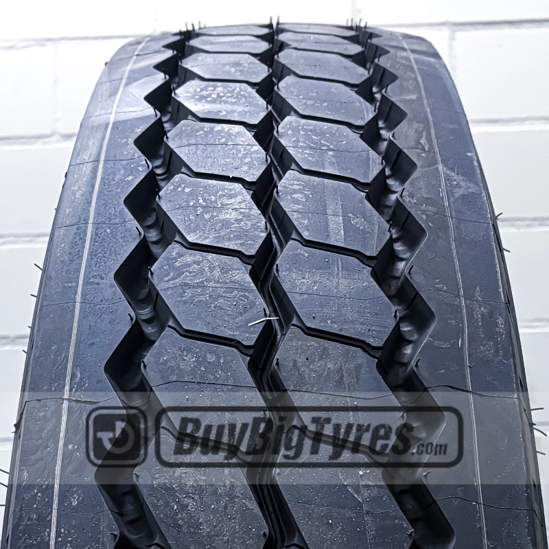 325/95R24 Michelin XZE2